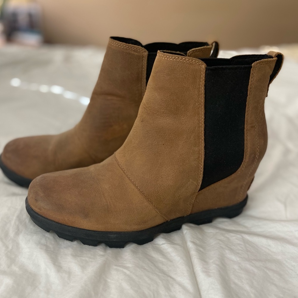 Sorel Womens Joan of Arctic Wedge II Chelsea size 10
